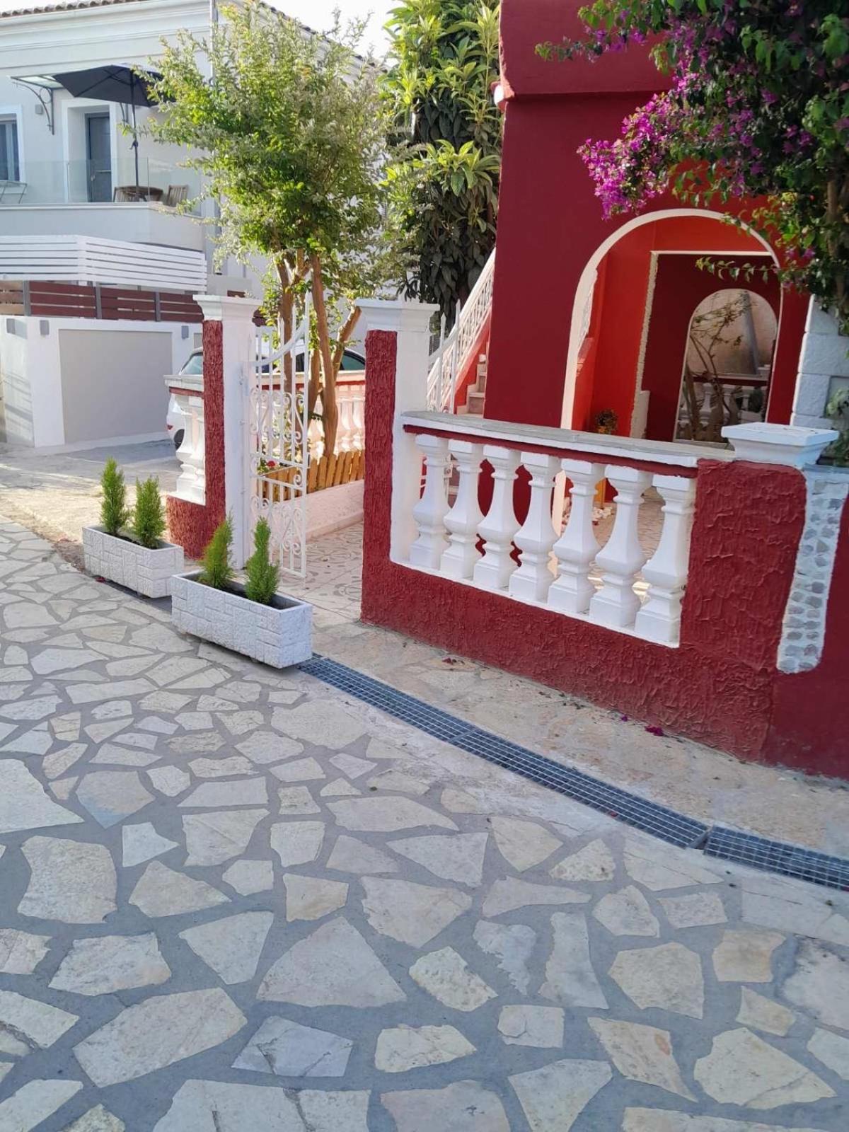 Anatoli Studios In Front Of The Beach Mesongí Exterior foto